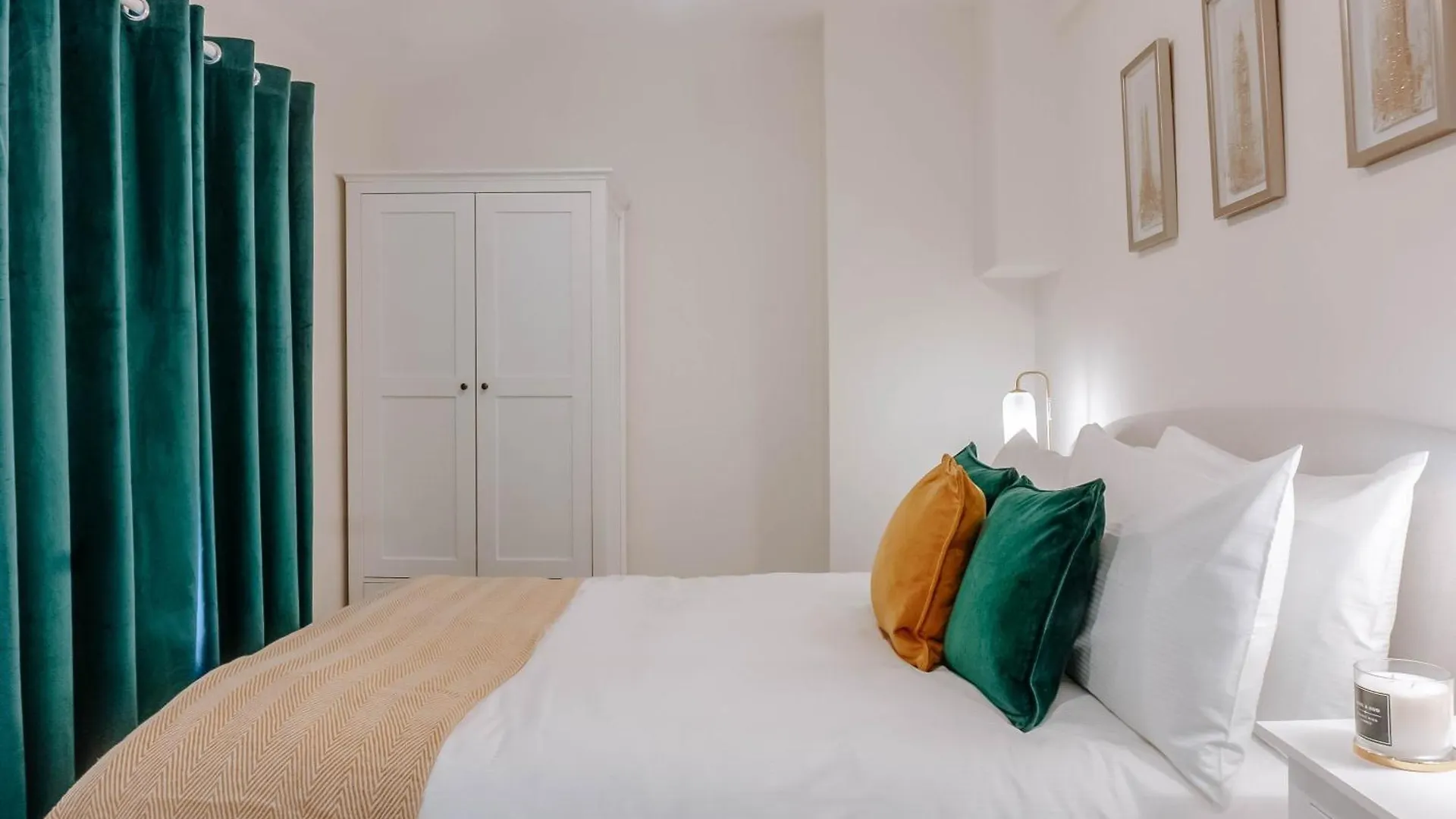 Mayfield Three - Central Harrogate Apartment