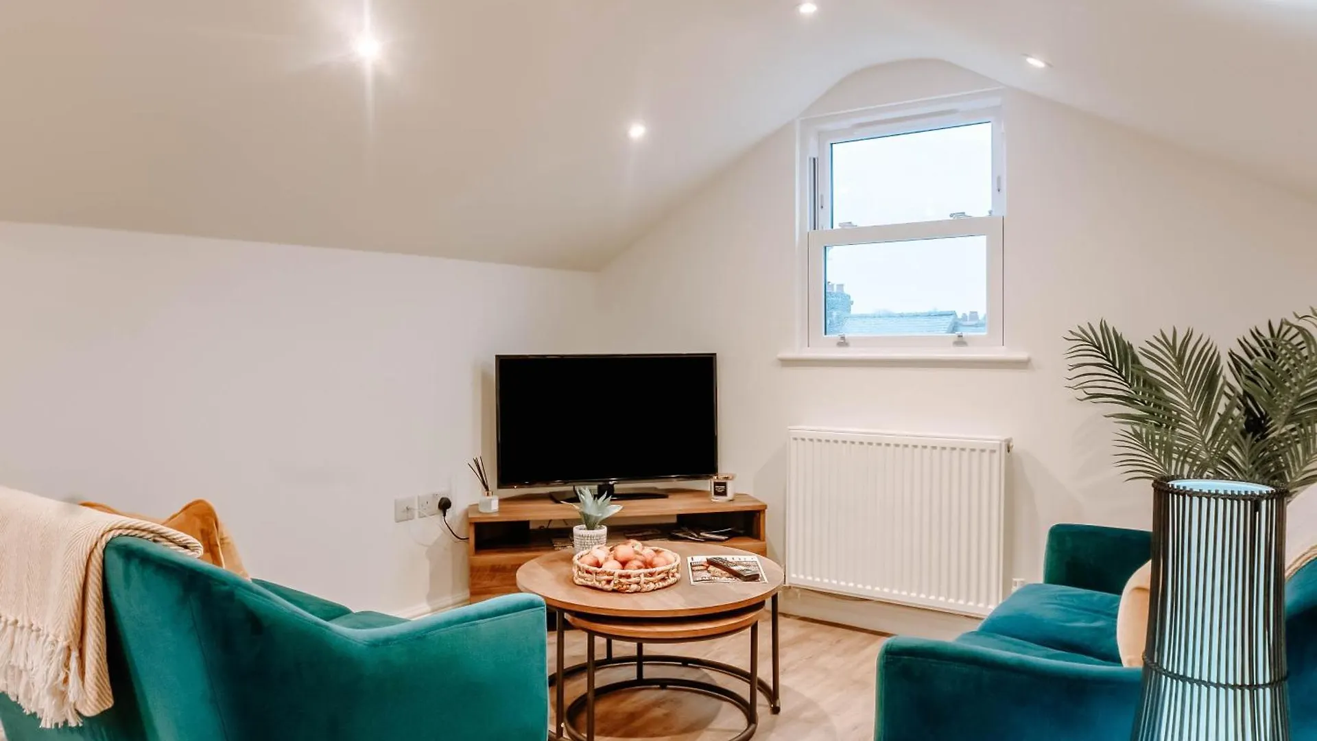 Mayfield Three - Central Harrogate Apartment