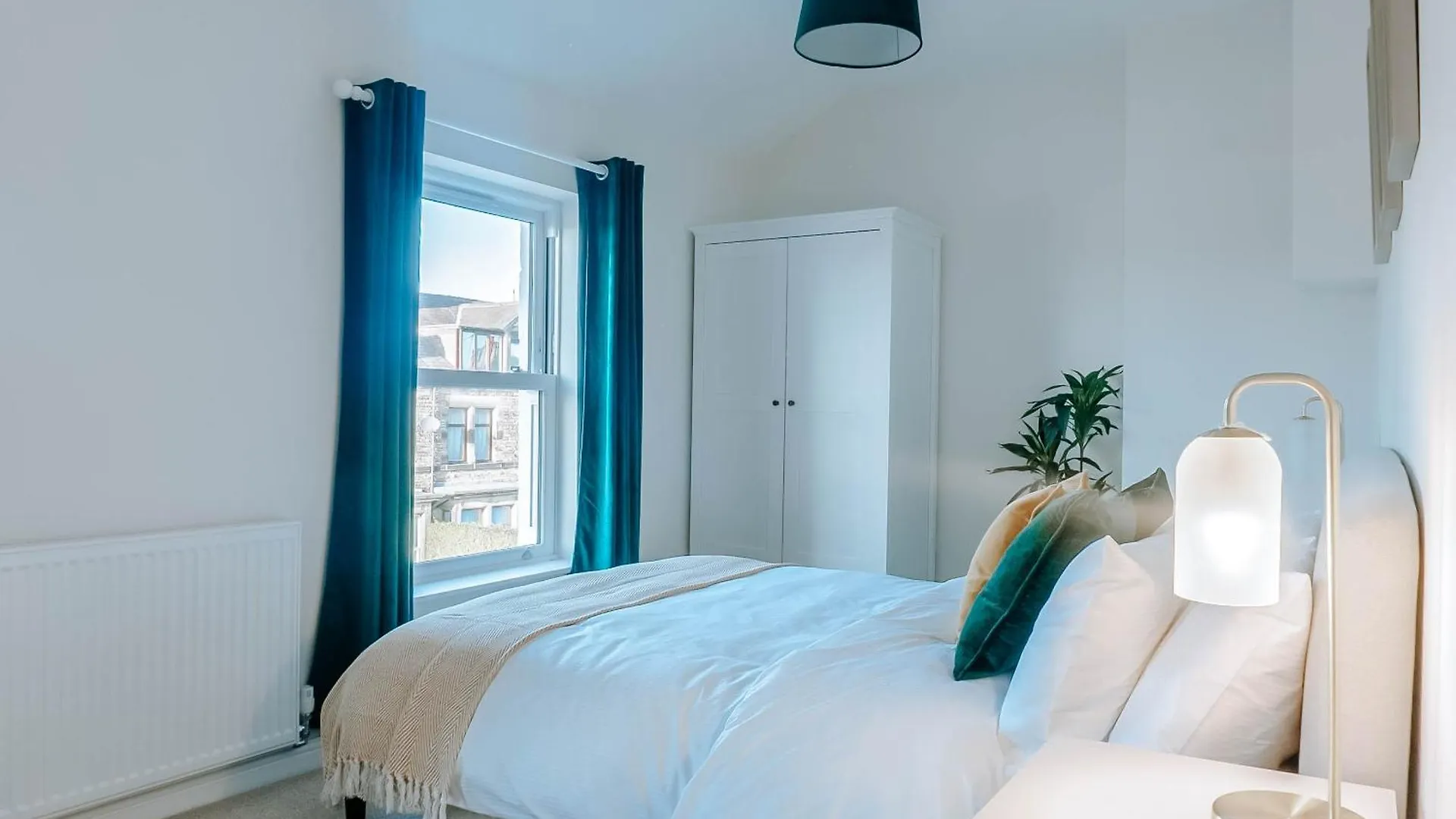 Mayfield Three - Central Harrogate Apartment